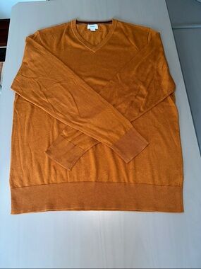 Old Navy Men's V-Neck Sweater — Rust Orange